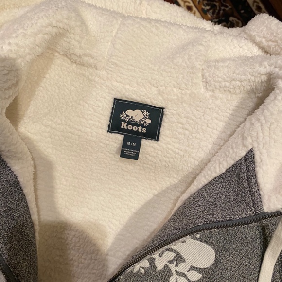 Roots Women's Gray Hoodie - Picture 3 of 8